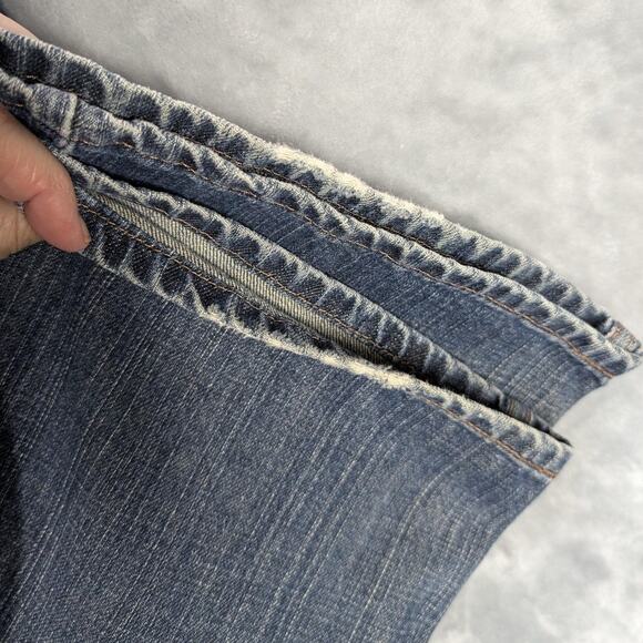 Levis 527 Jeans Mens 33x30 Blue Denim Low Boot Cut Zip Fly Medium Wash Classic - Picture 12 of 14